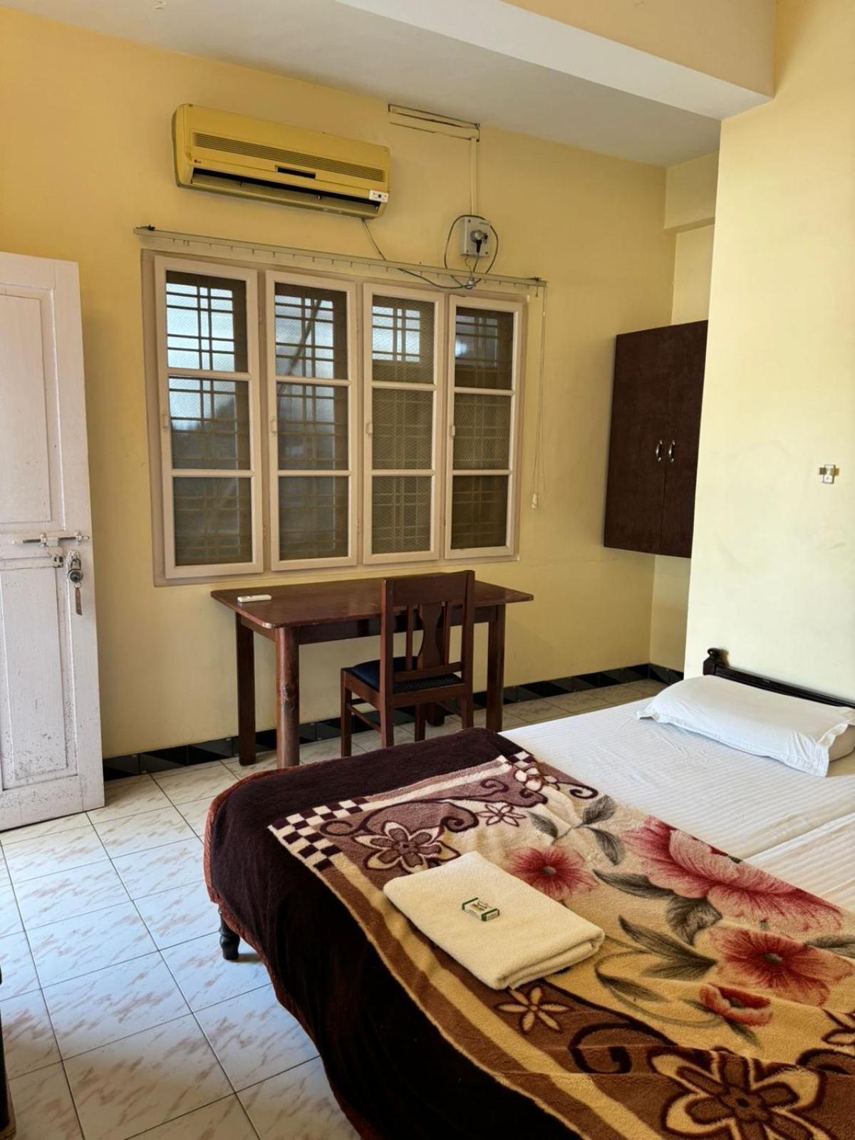 Aambal Residency Villa Kochi Dış mekan fotoğraf